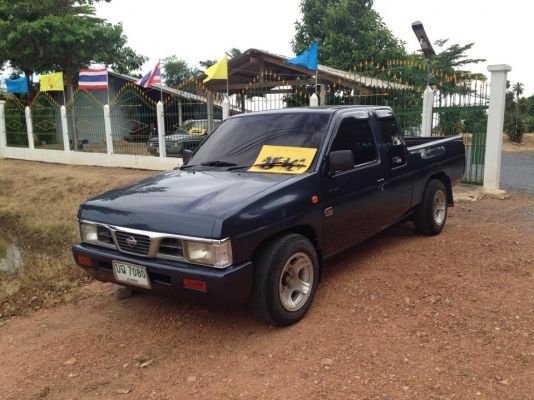nissan king cab