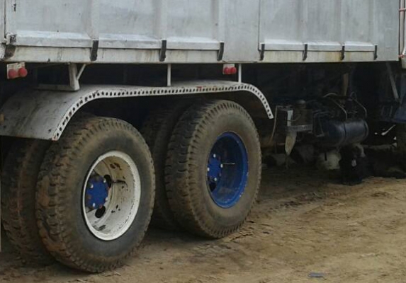 **588,000 บ.ต่อรอง/// 10ล้อ NISSAN UD-230HP 2เพลาดั้ม **ขาย NISAN DIESEL UD-230HP 10ล้อ2เพลาดั้ม พร้อมใช้งาน ราคาเบา NISSAN UD CWM430M PE6-230HP ปี39 เครื่องเดิม เกียร์เดิม 10สปีด เครื่องดี แรง แน่น เกียร์ดี ไม่หลุดครับ ช่วงล่างเดิม แน่น คัสซีดี ใหญ่ สวย