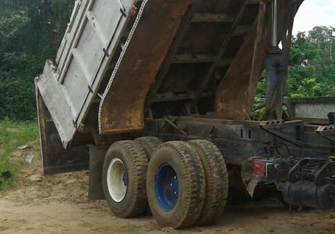 **588,000 บ.ต่อรอง/// 10ล้อ NISSAN UD-230HP 2เพลาดั้ม **ขาย NISAN DIESEL UD-230HP 10ล้อ2เพลาดั้ม พร้อมใช้งาน ราคาเบา NISSAN UD CWM430M PE6-230HP ปี39 เครื่องเดิม เกียร์เดิม 10สปีด เครื่องดี แรง แน่น เกียร์ดี ไม่หลุดครับ ช่วงล่างเดิม แน่น คัสซีดี ใหญ่ สวย