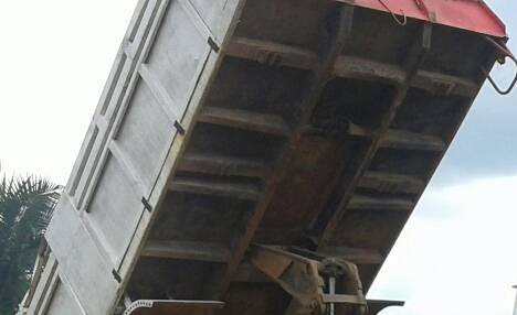 **588,000 บ.ต่อรอง/// 10ล้อ NISSAN UD-230HP 2เพลาดั้ม **ขาย NISAN DIESEL UD-230HP 10ล้อ2เพลาดั้ม พร้อมใช้งาน ราคาเบา NISSAN UD CWM430M PE6-230HP ปี39 เครื่องเดิม เกียร์เดิม 10สปีด เครื่องดี แรง แน่น เกียร์ดี ไม่หลุดครับ ช่วงล่างเดิม แน่น คัสซีดี ใหญ่ สวย