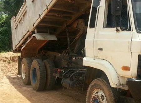 **588,000 บ.ต่อรอง/// 10ล้อ NISSAN UD-230HP 2เพลาดั้ม **ขาย NISAN DIESEL UD-230HP 10ล้อ2เพลาดั้ม พร้อมใช้งาน ราคาเบา NISSAN UD CWM430M PE6-230HP ปี39 เครื่องเดิม เกียร์เดิม 10สปีด เครื่องดี แรง แน่น เกียร์ดี ไม่หลุดครับ ช่วงล่างเดิม แน่น คัสซีดี ใหญ่ สวย