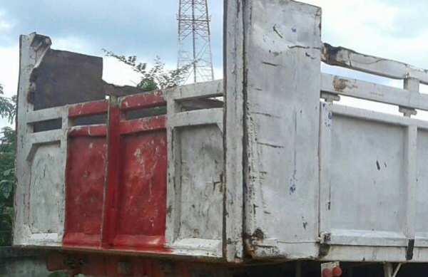 **588,000 บ.ต่อรอง/// 10ล้อ NISSAN UD-230HP 2เพลาดั้ม **ขาย NISAN DIESEL UD-230HP 10ล้อ2เพลาดั้ม พร้อมใช้งาน ราคาเบา NISSAN UD CWM430M PE6-230HP ปี39 เครื่องเดิม เกียร์เดิม 10สปีด เครื่องดี แรง แน่น เกียร์ดี ไม่หลุดครับ ช่วงล่างเดิม แน่น คัสซีดี ใหญ่ สวย