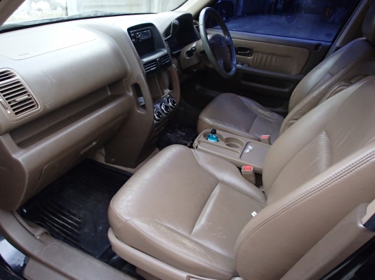 ขาย CRV 2.0 ปี 03 เครื่องดีสีสวยไม่มีชนรถบ้านแอร์CDครบยางใหม่ เบนซิน+LPGหัวฉีดโดนัด