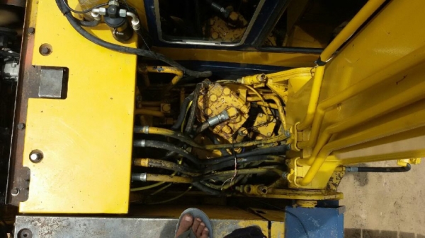 ขาย 445,000บ รถแม็คโค KOMATSU-PC 60 รุ่น 5 สภาพดีพร้อมใช้งาน แอร์เย็น อุปกรณ์ครบ เอกสารซื้อขาย ขาย 445,000บ รถแม็คโค KOMATSU-PC 60 รุ่น 5 สภาพดีพร้อมใช้งาน แอร์เย็น อุปกรณ์ครบ เอกสารซื้อขาย