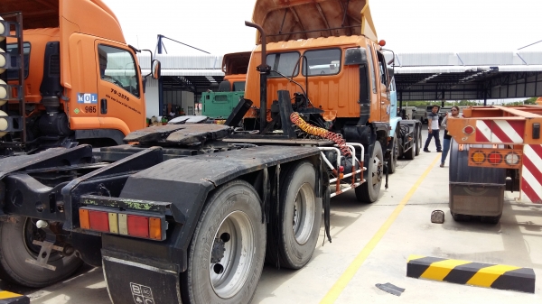 ขายด่วนครับ หัวลาก HINO 3M ราคาเบาๆครับ ซื้อแบบสบายๆ ปลดราวางจาก บริษัท ครับ ขับได้ทุกคันครับ เอกสารพร้อมโอน