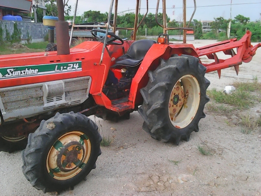 ขายคูโบต้าL2402DT 4WD เดิมๆราคาถูกๆผาน5