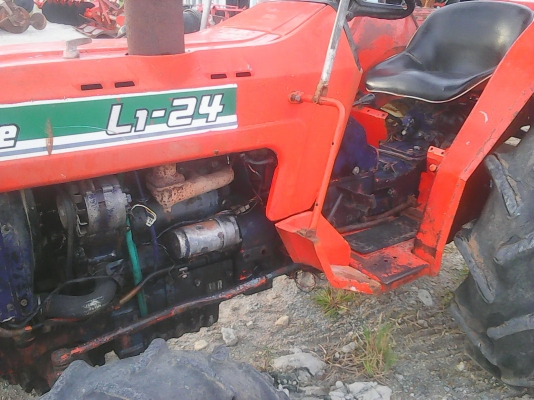 ขายคูโบต้าL2402DT 4WD เดิมๆราคาถูกๆผาน5