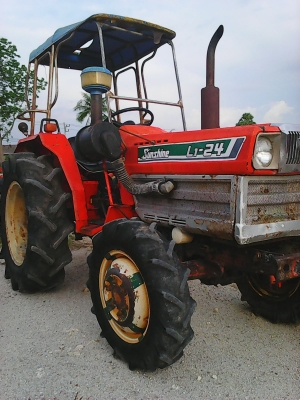 ขายคูโบต้าL2402DT 4WD เดิมๆราคาถูกๆผาน5