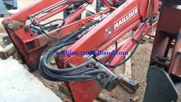 ขายแล้วขอบคุณเฮียปัญญา มากครับ ชุดตักหน้ารถไถฟอร์ดเก่านอก &ldquo; ยี่ห้อMAILLEUX รุ่นMX 6000m ตรงรุ่นFORD8210