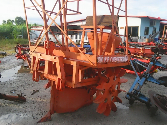 ขายเครื่องปลูกอ้อย ถูกของให้ค้างสต๊อก KK บ้านโป่ง