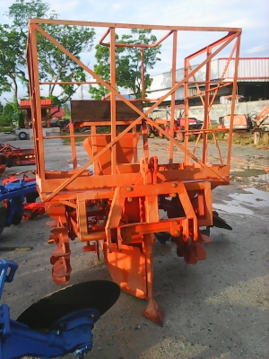 ขายเครื่องปลูกอ้อย ถูกของให้ค้างสต๊อก KK บ้านโป่ง