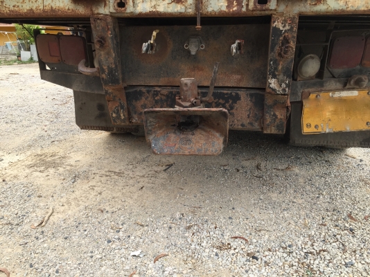 รถฮีโน่ 10 ล้อ หลังถนน FM227  220 แรงม้า.     สนใจติดต่อ   081 - 6079515