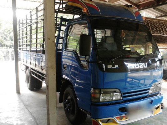 รถอีซูซู 6 ล้อรั้ว NKR 130 แรงม้า. ปี 47     สนใจติดต่อ  081 - 6079515