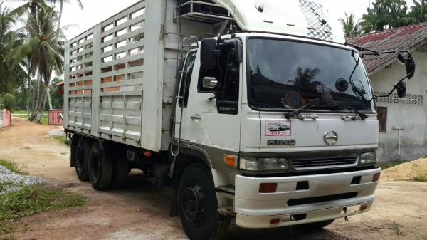 รถฮีโน่ 10 ล้อ หลังถนน FM3M  240 แรงม้า. ปี 38.  ( ขายแม่ , ลูก. )       สนใจติดต่อ  081 - 6079515