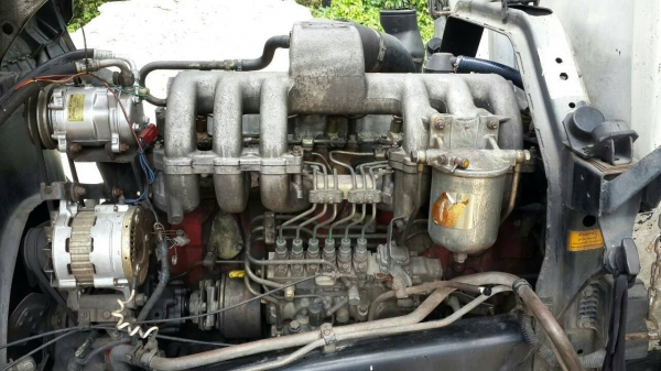 รถฮีโน่ 10 ล้อ หลังถนน FM3M  240 แรงม้า. ปี 38.  ( ขายแม่ , ลูก. )       สนใจติดต่อ  081 - 6079515