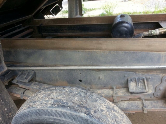 รถฮีโน่ 6 ล้อดั้ม  150 แรงม้า. ปี 46     สนใจติดต่อ  081 - 6079515