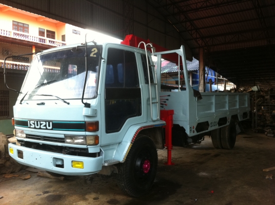 ISUZU ROCKY ยาง 900 เครื่อง 6HE-1-195 แรงม้า เบรกทิฟฟี่ เทรน Unic 3.7 ตัน กว้าง 5.60 ม. ยาว 2.44 ม. เครื่องดี คัสซีสวย