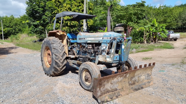 ขายรถไถฟอร์ด 6610 เสื้อลาย +ผาน3 ผาน7 ดันหน้า