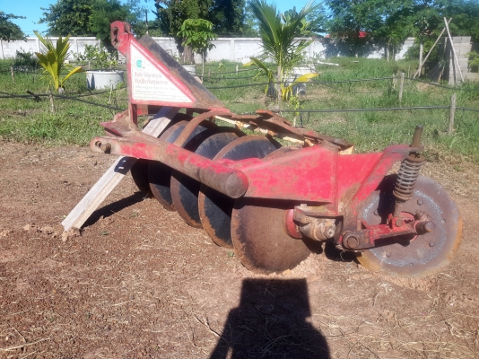 79,000 บ.ขายครับ. KUBOTA  L 2402 DT-M  (4&times;4 ) สองเพลา. สามสูบ เพาเวอร์  สวยเดิมๆ ดอกยางเต็มๆสตาร์ทติดง่าย รถดีจัดไปราคาเบาๆครับ