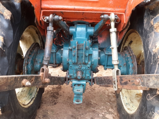 79,000 บ.ขายครับ. KUBOTA  L 2402 DT-M  (4&times;4 ) สองเพลา. สามสูบ เพาเวอร์  สวยเดิมๆ ดอกยางเต็มๆสตาร์ทติดง่าย รถดีจัดไปราคาเบาๆครับ