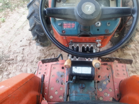 79,000 บ.ขายครับ. KUBOTA  L 2402 DT-M  (4&times;4 ) สองเพลา. สามสูบ เพาเวอร์  สวยเดิมๆ ดอกยางเต็มๆสตาร์ทติดง่าย รถดีจัดไปราคาเบาๆครับ