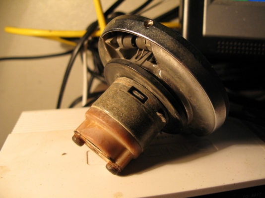 ฝาน้ำมัน รถเก่าๆ