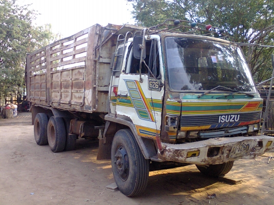 (หลุดมัดจำแล้ว_ขายต่อ)ขาย ROCKY สองเพลาดั้ม เครื่องHO7D 195 แรง มีสโลว์กลาง รถใช้งานทุกวัน (หลุดมัดจำแล้ว_ขายต่อ)ขาย ROCKY สองเพลาดั้ม เครื่องHO7D 195 แรง มีสโลว์กลาง รถใช้งานทุกวัน