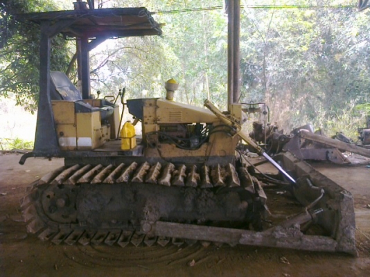 ขายรถแทรคเตอร์ MITSUBISHI  BD2G แผ่นตีนเป็ดสภาพสวยพร้อมใช้รถทำงานทุกวัน