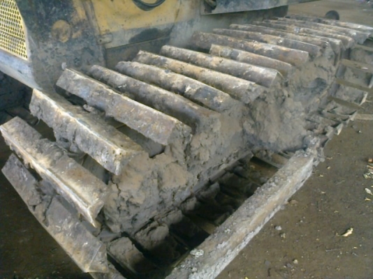 ขายรถแทรคเตอร์ MITSUBISHI  BD2G แผ่นตีนเป็ดสภาพสวยพร้อมใช้รถทำงานทุกวัน