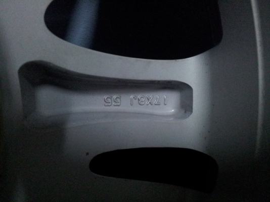 ขายแม็ก ป้ายแดง MAZDA ขอบ 17 (4ล้อ) 6 รู 139 พร้อมยาง 225/50/17