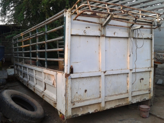 ขายคอกเหล็กใส่หกล้อ