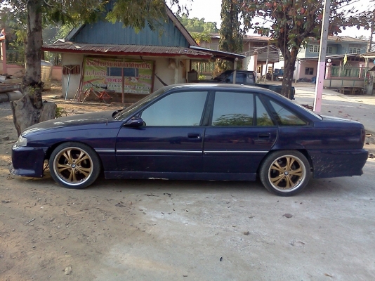 ขายรถเก๋ง ถูกๆครับ