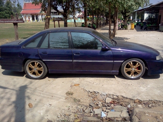 ขายรถเก๋ง ถูกๆครับ