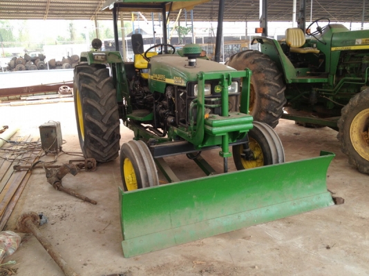 ขายรถไถจอร์นเดียรุ่่น 5130 ขับ 2 ล้อ 60 แรงม้า สภาพใหม่มากสนใจโทรมาก่อนต่อรองราคาได้ครับคุยกันก่อนครับrnสนใจ โทร.081-2659193 คุณสุวรรณ 081-8789119 คุณสุขเกษม 085-4795337 คุณเล็ก 081-5939936 คุณวิยะดา 044-389074