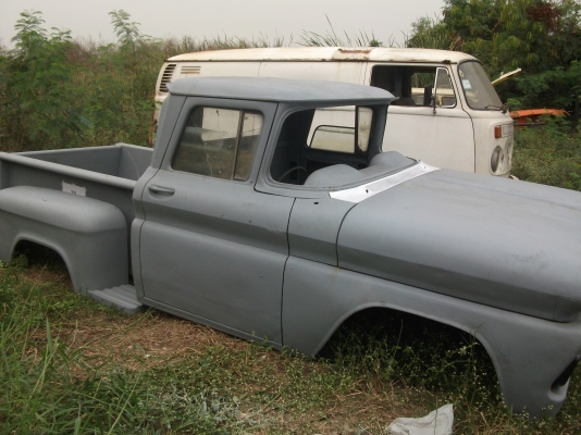 ขายแลกอาปาเช่ 60 ปะผุเรียบร้อย (แถมต่างจังหวัดช่วยค่ารถยกครึ่งหนึ่ง-ในกรุงเทพฟรีครับ) ของแถมเยอะครับ (ไม่มีเบาะ-ไม่คัสซี-ไม่มีกระจกหน้าหลังครับ) ตามรูปครับ