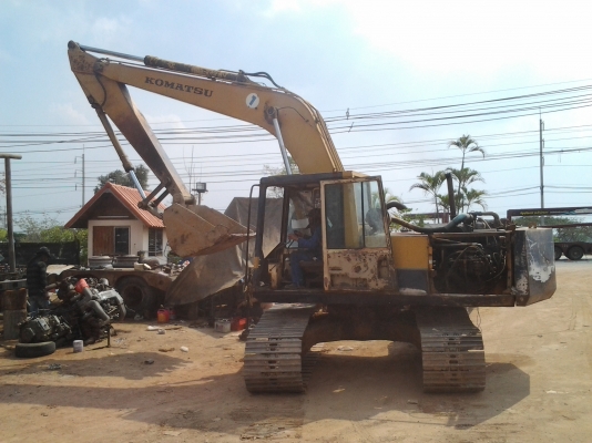 ขายด่วน..รถขุด KOMATSU PC200-3-311xx  รถสวย ทรงดี คัสซีสวย ปั้มดี ขุดแรง ได้งานไว เครื่องแรง แน่น ประหยัดสุดคุ้ม.