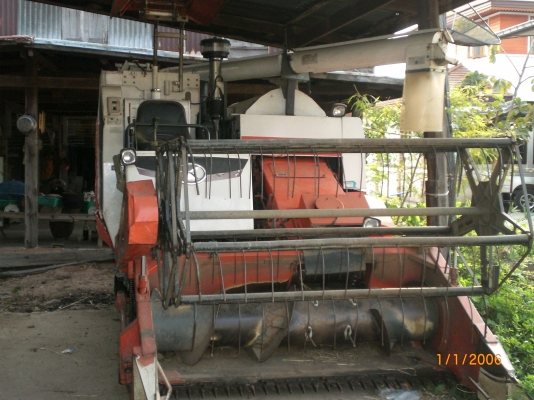 ขายรถเกี่ยวข้าว คูโบต้า ขายรถเกี่ยวข้าว คูโบต้า