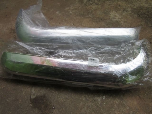 ขายอะไหล่ - กันชนหลังช้างเหยียบ Datsun 620 (ของใหม่) 950