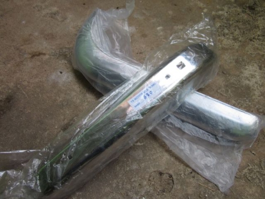 ขายอะไหล่ - กันชนหลังช้างเหยียบ Datsun 620 (ของใหม่) 950