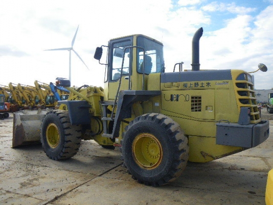 WA350-3-50519KOMATSUตอนนี้รถจอดที่(CSนวนคร)ครับ