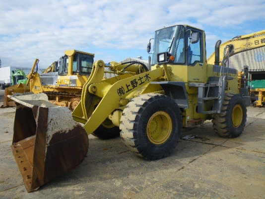 WA350-3-50519KOMATSUตอนนี้รถจอดที่(CSนวนคร)ครับ