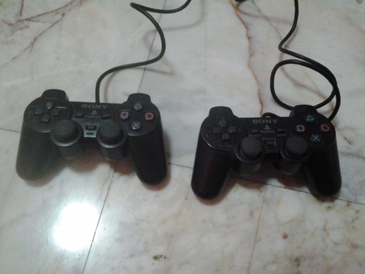 ขายเกมส์play2ของครบพร้อมเล่นครับ