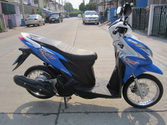 ขายด่วนคับ click125i ตัวล่าสุด ปี55 นางฟ้าสวยๆ ชุดโอนครบ ขายด่วนคับ click125i ตัวล่าสุด ปี55 นางฟ้าสวยๆ ชุดโอนครบ