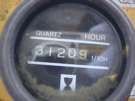 510-17015รถตักKOMATSUตอนนี้รถจอดที่(CSนวนคร)ครับ