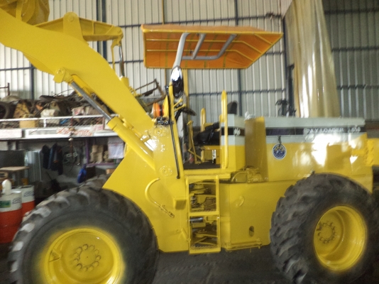 510-17015รถตักKOMATSUตอนนี้รถจอดที่(CSนวนคร)ครับ