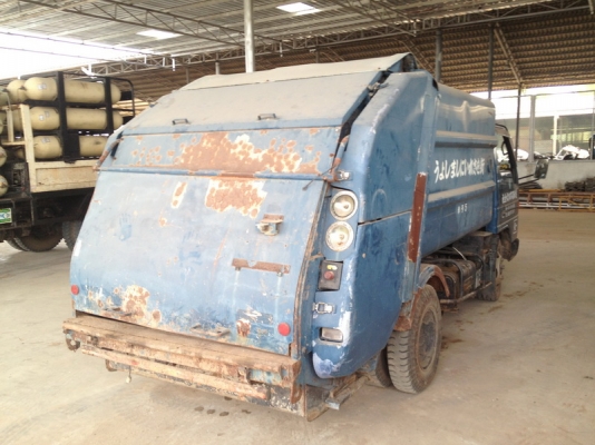 ขายรถเก็บขยะนำเข้าจากญี่ปุ่นสภาพดีพร้อมใช้ เครื่อง 4HG1 129แรงม้า มีทะเบียนครับ