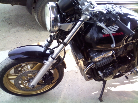 ขายCB400 ปี93 อินวอย+สรรพสามิต 65,000 รถอยู่สุรินทร์ครับ