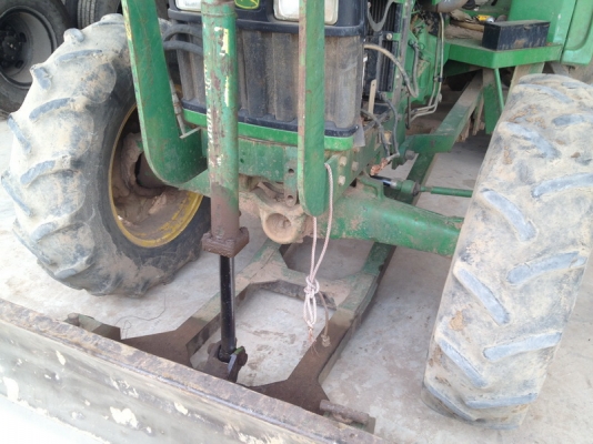 มีอีกคันรุ่น 5615 80 แรง ครับ ขับ 4 ล้อ สภาพใหม่มากสนใจโทรมาก่อนต่อรองราคาได้ครับคุยกันก่อนครับrnสนใจ โทร.081-2659193 คุณสุวรรณ 081-8789119 คุณสุขเกษม 085-4795337 คุณเล็ก 081-5939936 คุณวิยะดา 044-389074 มีอีกคันรุ่น 5615 80 แรง ครับ ขับ 4 ล้อ สภาพใหม่มากสนใจโทรมาก่อนต่อรองราคาได้ครับคุยกันก่อนครับrnสนใจ โทร.081-2659193 คุณสุวรรณ 081-8789119 คุณสุขเกษม 085-4795337 คุณเล็ก 081-5939936 คุณวิยะดา 044-389074