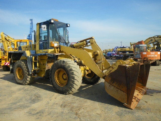 WA300-1-31056 รถตักKOMATSUจากญี่ปุ่นครับถึงไทยเร็วๆนี้ครับ