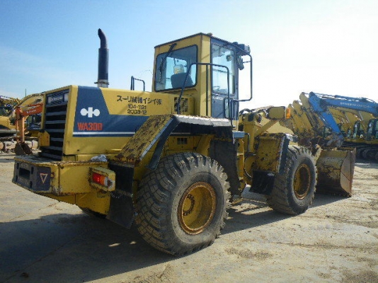 WA300-1-31056 รถตักKOMATSUจากญี่ปุ่นครับถึงไทยเร็วๆนี้ครับ